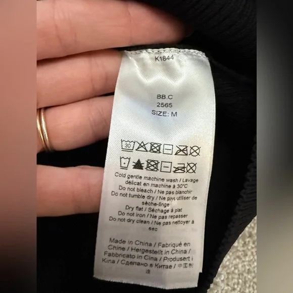 Ganni - Black Knit Dress with Balloon Sleeve - size Medium - LIKE NEW - Picture 14 of 16